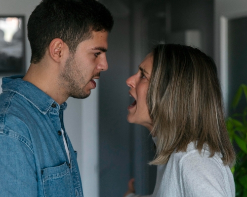 “Zaten Sen Hep Böylesin!” Evlilikte Bitmeyen Sitemler Neden Olur? Nasıl Sona Erdirilir?